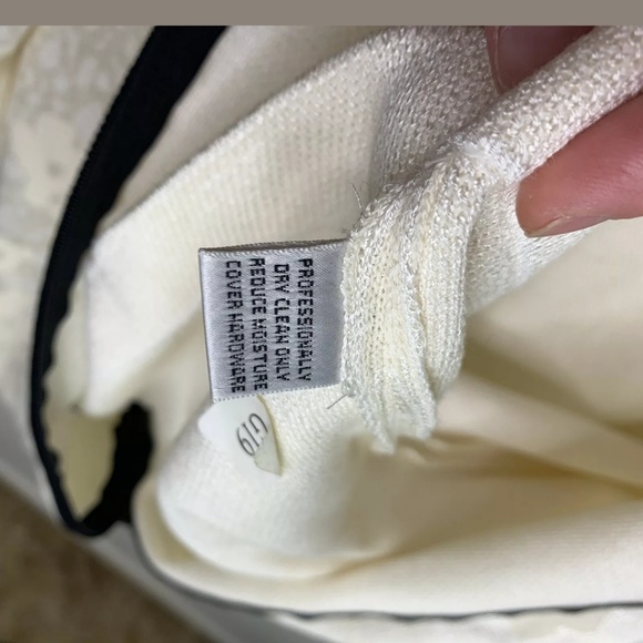 St. John Collection White Floral Zip Knit Jacket - Picture 6 of 6